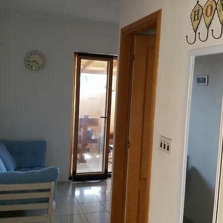 Dora Apartmán